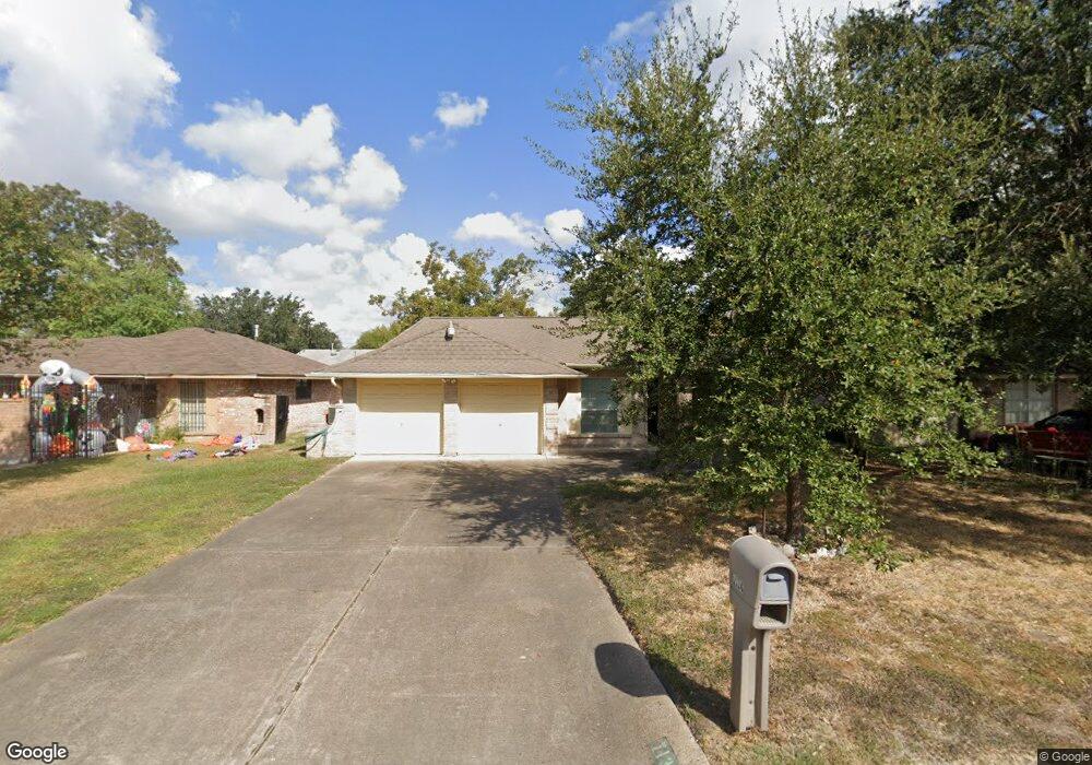 7134 Yellow Pine Dr, Houston, TX 77040 - photo 1