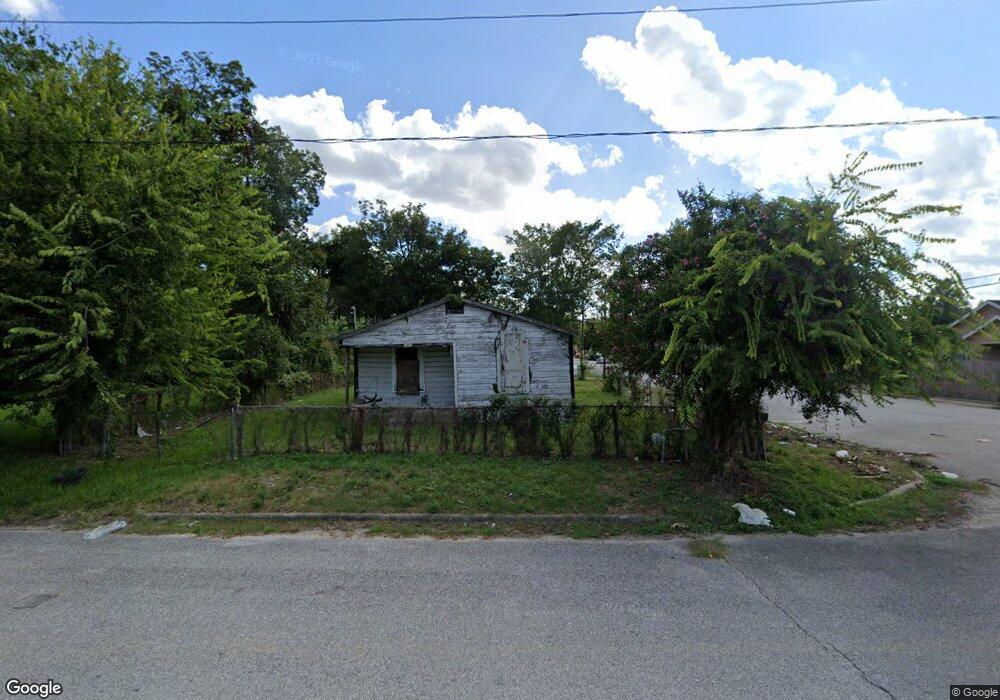 1502 Fairbanks St, Houston, TX 77009 - photo 1