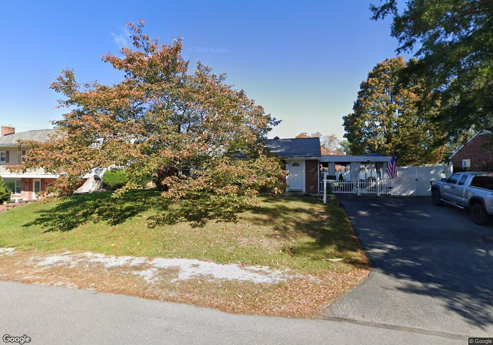 17308 Ontario Dr, Hagerstown, MD 21740 - photo 1