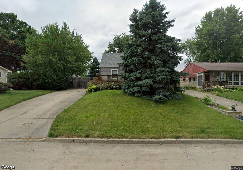 711 Trowbridge St, Des Moines, IA 50315 - photo 1