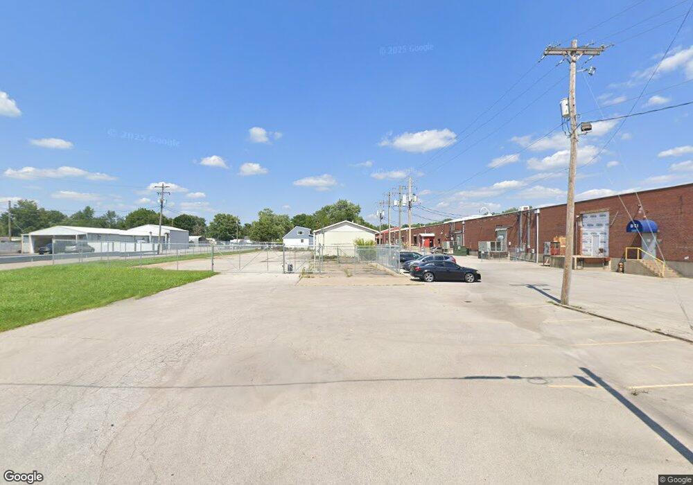 1610 Dutch Ln, Jeffersonville, IN 47130 - photo 1