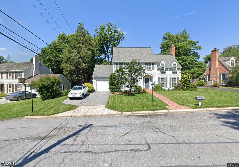 11018 Waycroft Way, Rockville, MD 20852 - photo 1