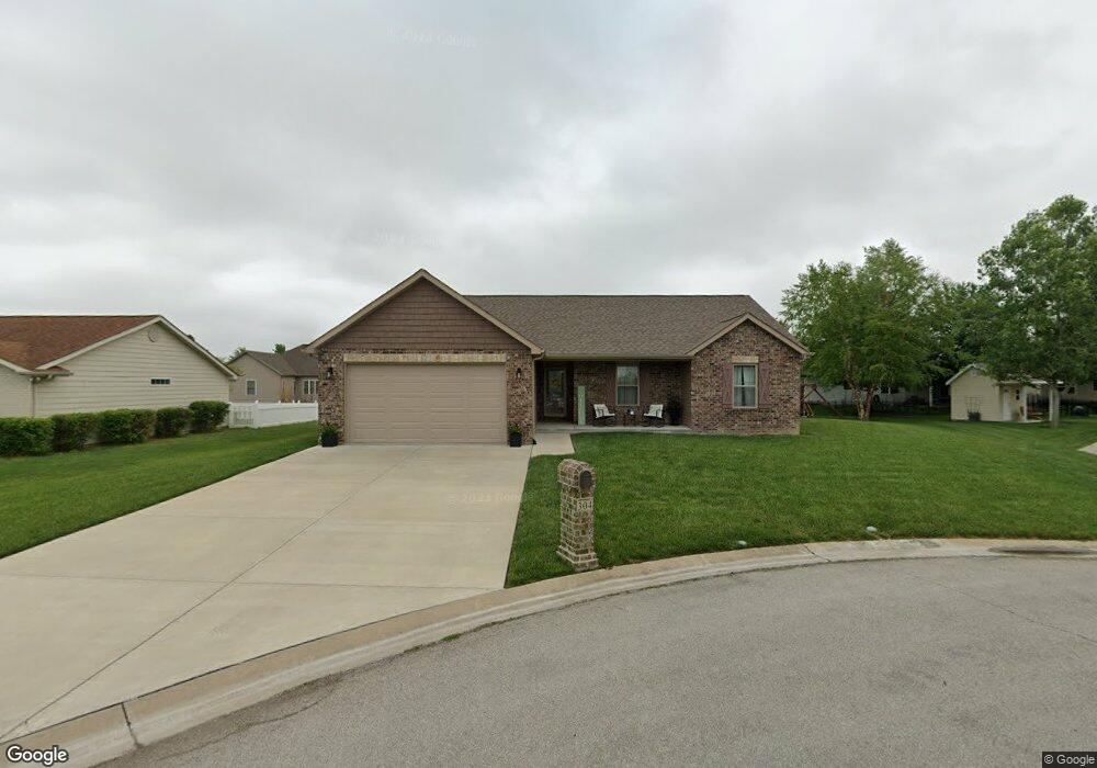 304 Telluride Dr, Freeburg, IL 62243 - photo 1