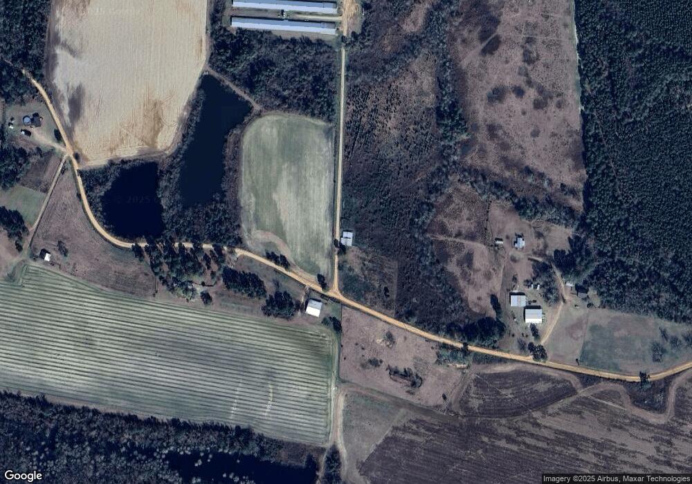 1027 Pembrook Rd, Wray, GA 31798 - photo 1