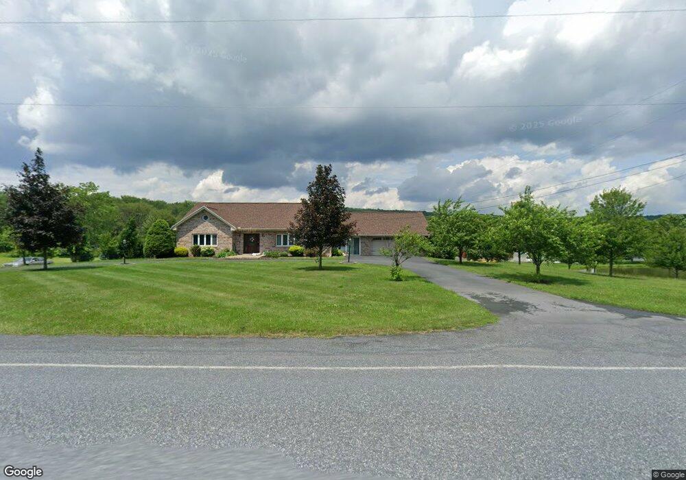 725 Penn Dr, Tamaqua, PA 18252 - photo 1