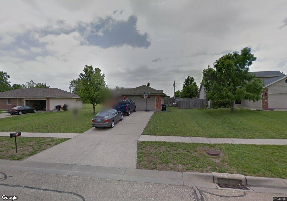 7419 SW Cannock Chase Rd, Topeka, KS 66614 - photo 1