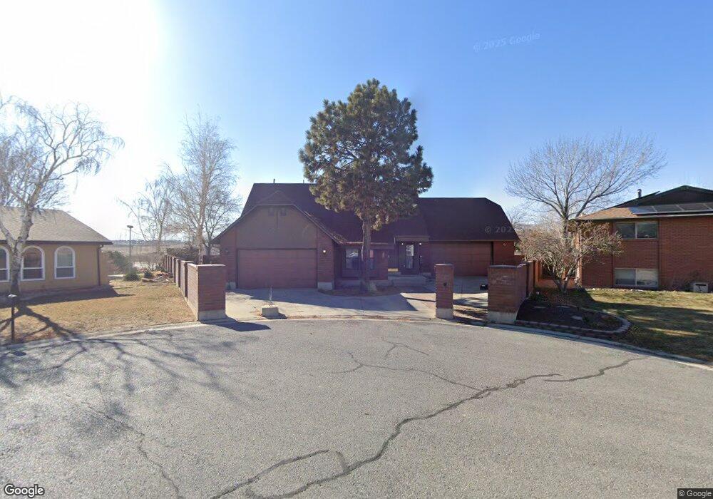 9660 S Stornoway Cir, South Jordan, UT 84009 - photo 1