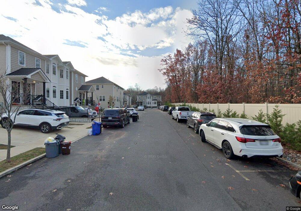 26 Wiltshire Ln unit MODEL C, Staten Island, NY 10309 - photo 1