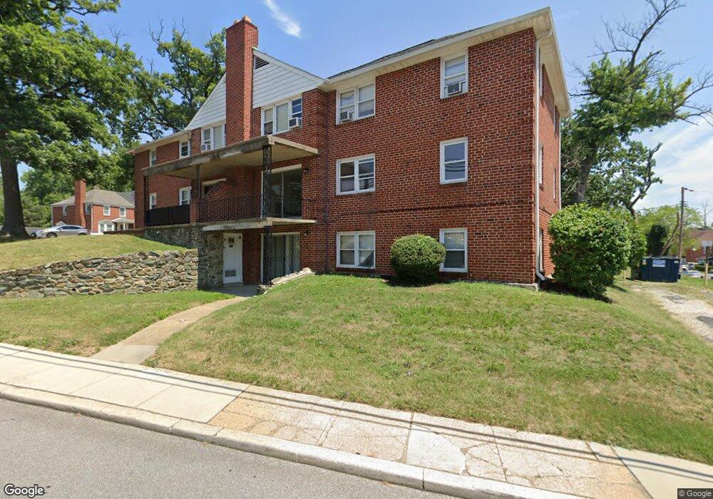 4815 Lindsay Rd unit T, Baltimore, MD 21229 - photo 1