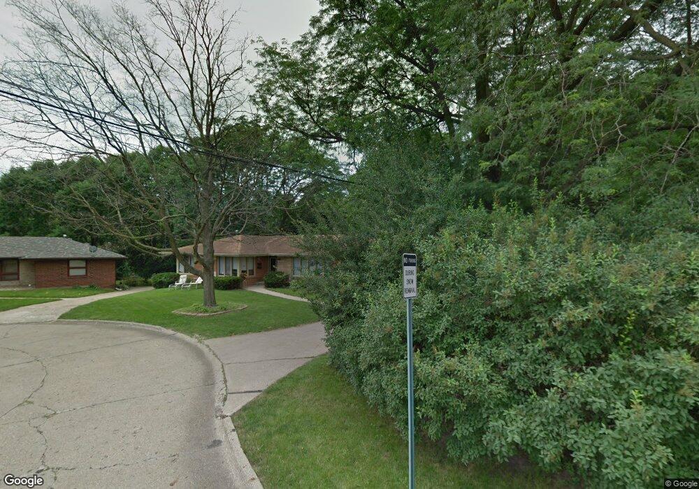 1522 Del Matro Ct, Windsor Heights, IA 50324 - photo 1