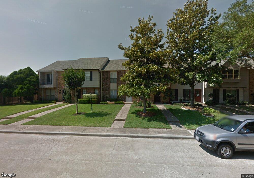 10294 Longmont Dr unit 40, Houston, TX 77042 - photo 1