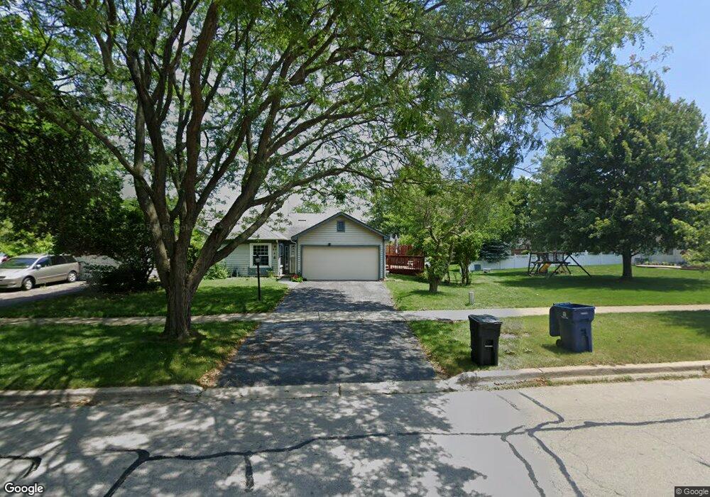 1753 Ranchview Dr, Naperville, IL 60565 - photo 1