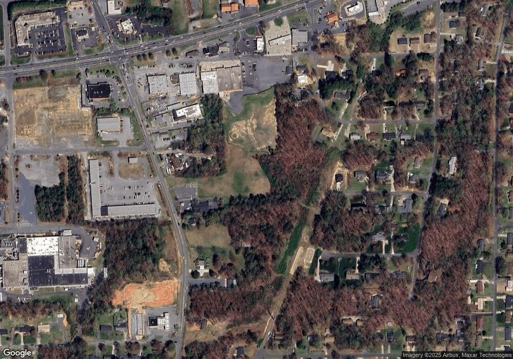 1517 Zoo Pkwy, Asheboro, NC 27205 - photo 1