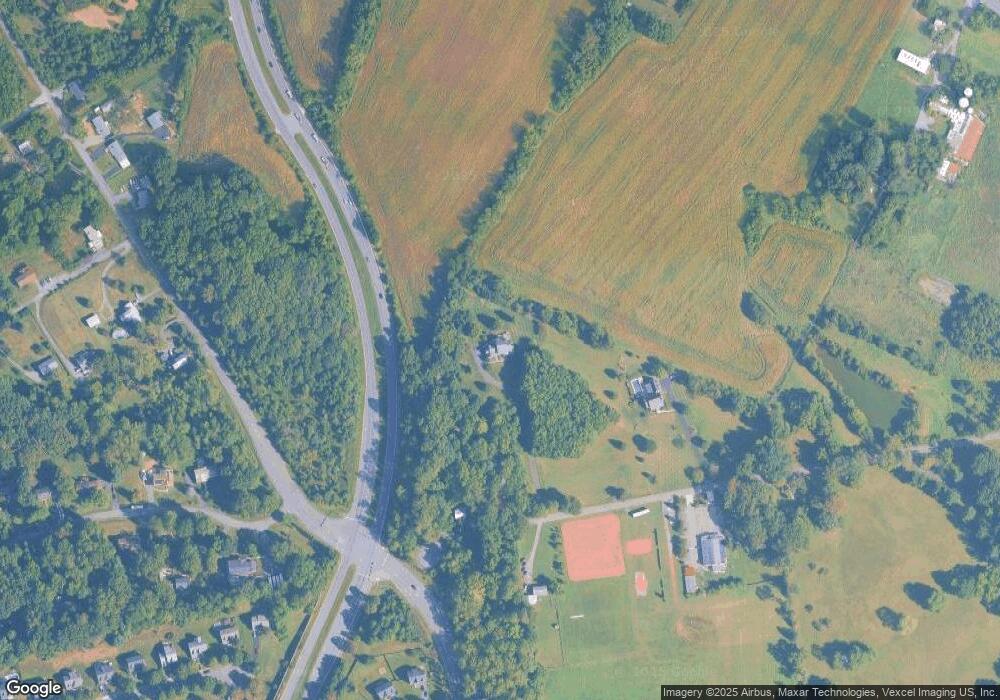 8016 Buckhall Rd, Manassas, VA 20111 - photo 1