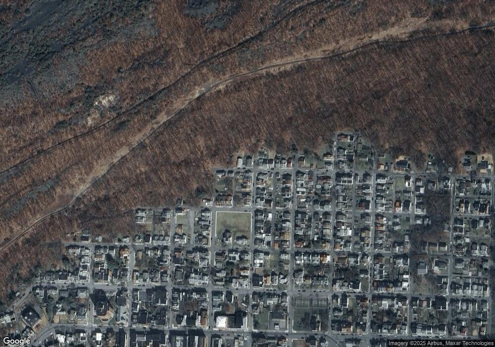 1118 N Shamokin St, Shamokin, PA 17872 - photo 1