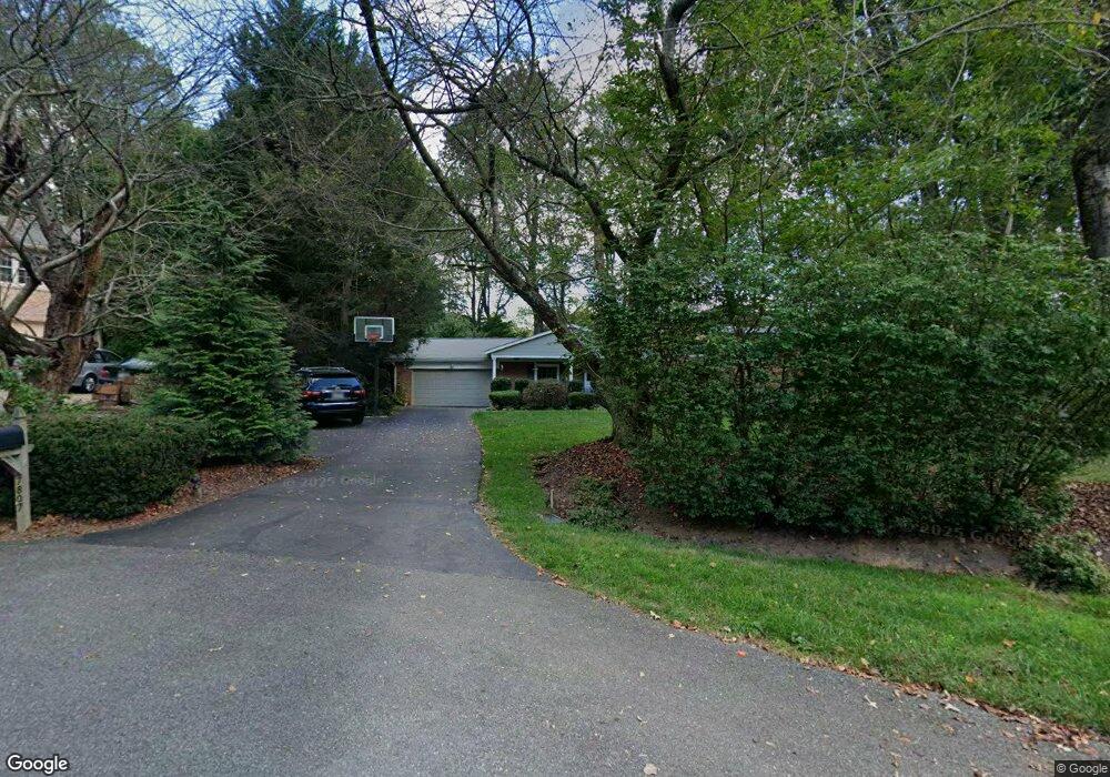 7807 Honeybee Ct, Bethesda, MD 20817 - photo 1