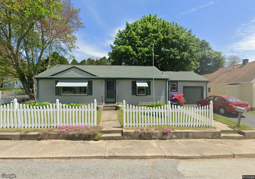 11 Hillcrest Dr, West Warwick, RI 02893 - photo 1