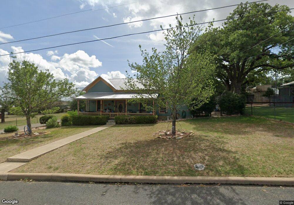 707 Poplar St, Fredericksburg, TX 78624 - photo 1