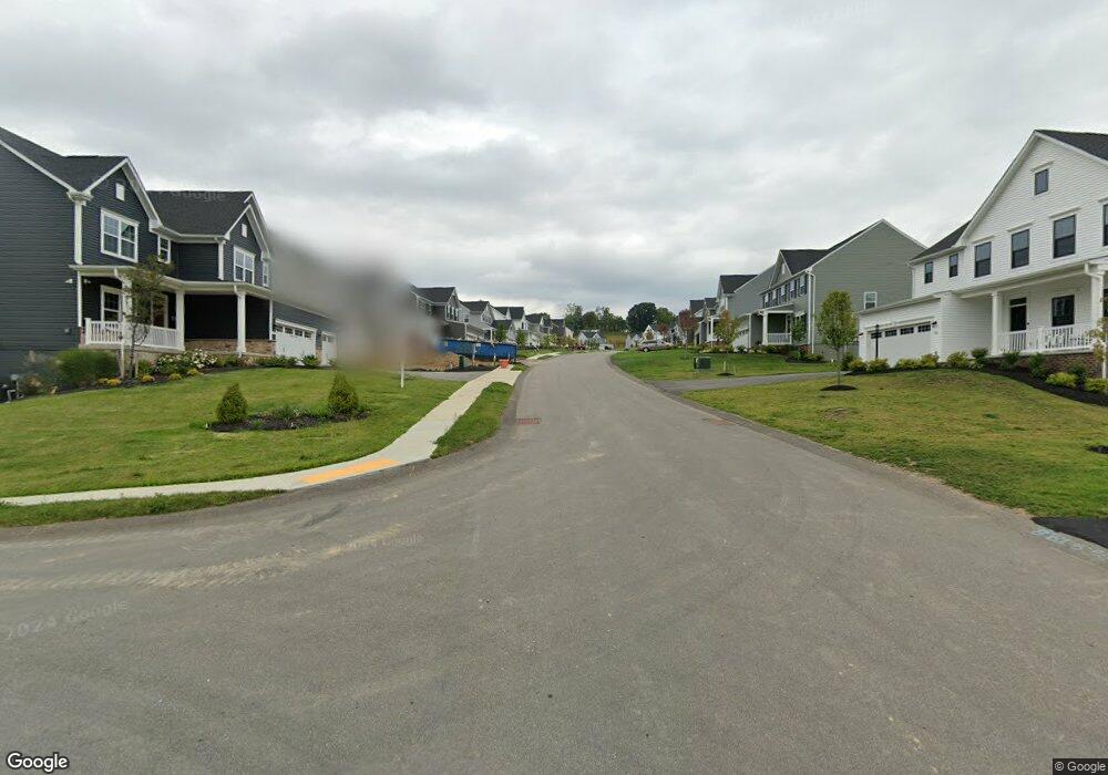 321 Crossing Dr, Eighty Four, PA 15330 - photo 1