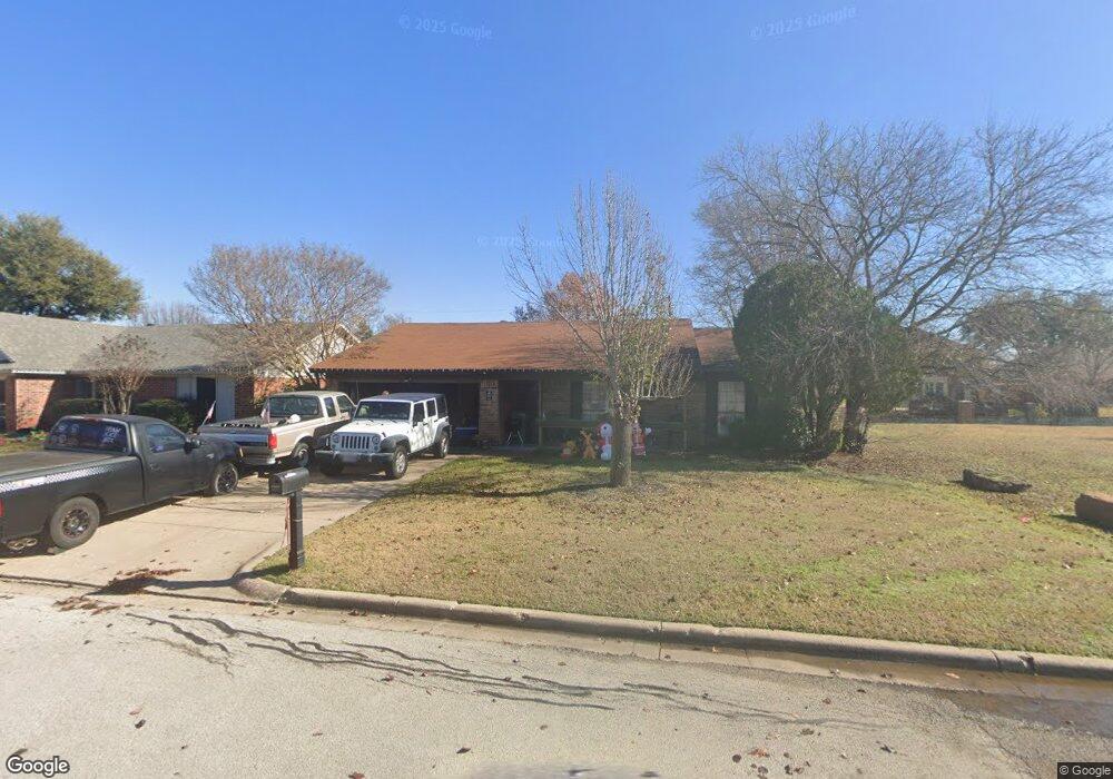 5500 Irish Spring Ln, North Richland Hills, TX 76180 - photo 1