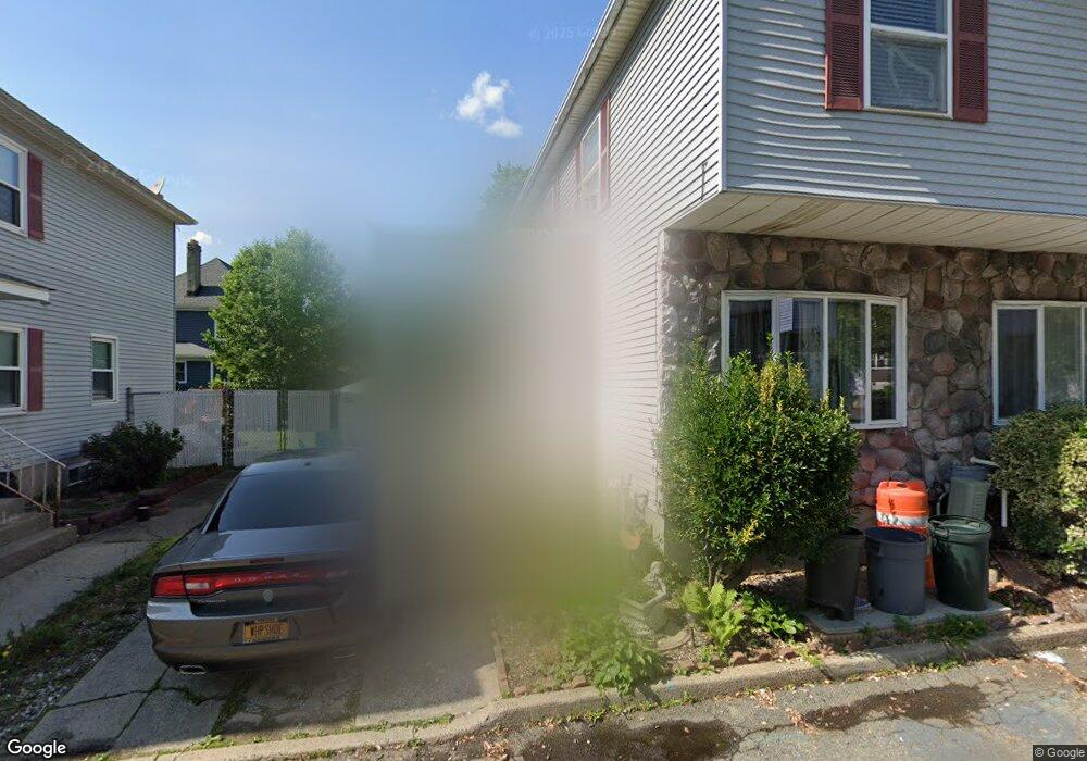 123 Bement Ct, Staten Island, NY 10310 - photo 1