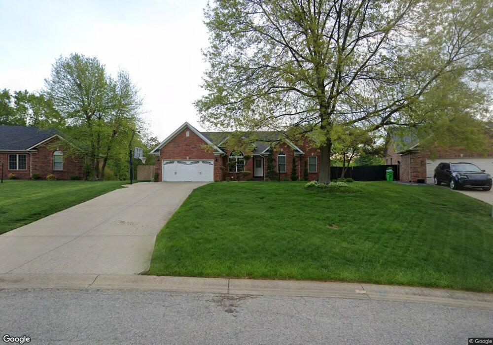 4450 Erin Dr, Floyds Knobs, IN 47119 - photo 1