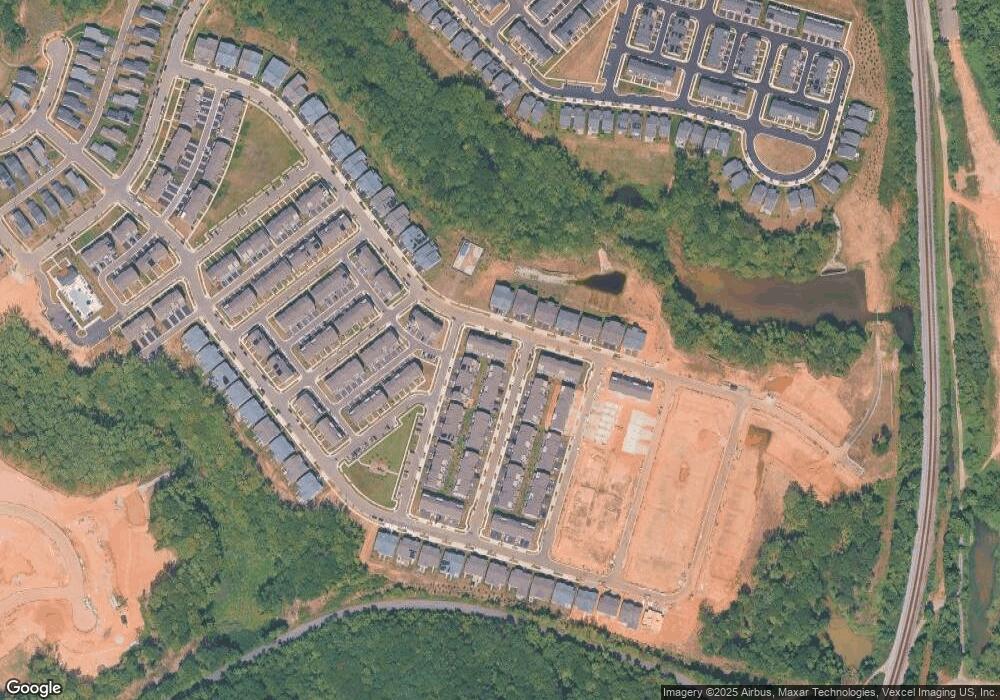 17928 Woods Overlook Dr, Dumfries, VA 22026 - photo 1