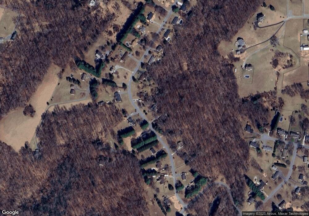 4001 Robin Hood Way, Sykesville, MD 21784 - photo 1