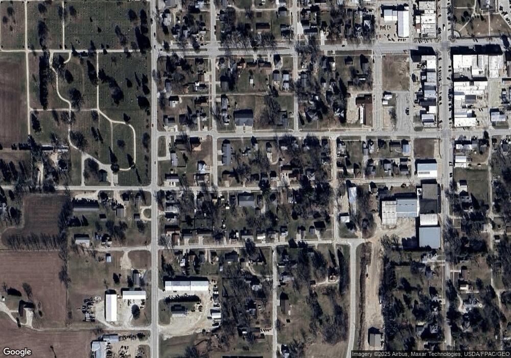 218 Linden St, West Union, IA 52175 - photo 1