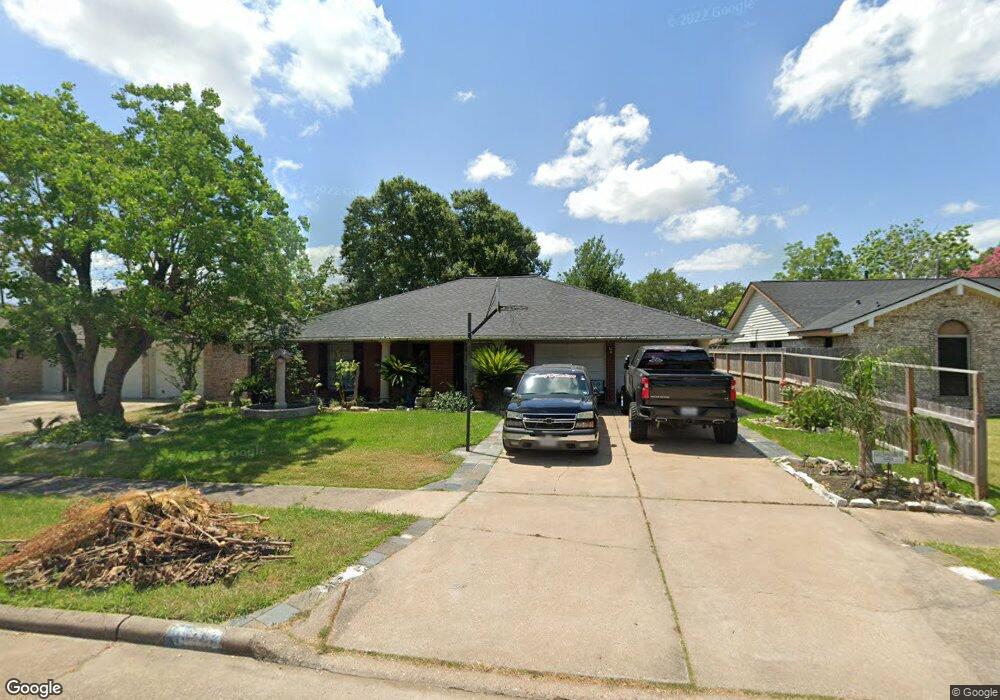 9754 Santa Monica Blvd, Houston, TX 77089 - photo 1