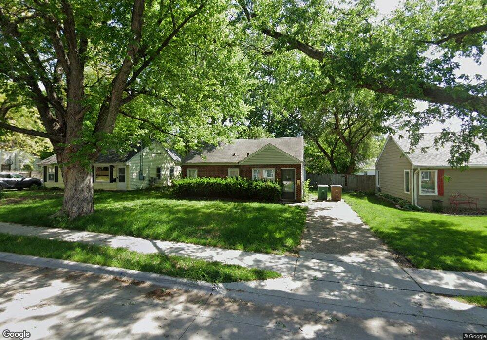 1019 69th St, Windsor Heights, IA 50324 - photo 1