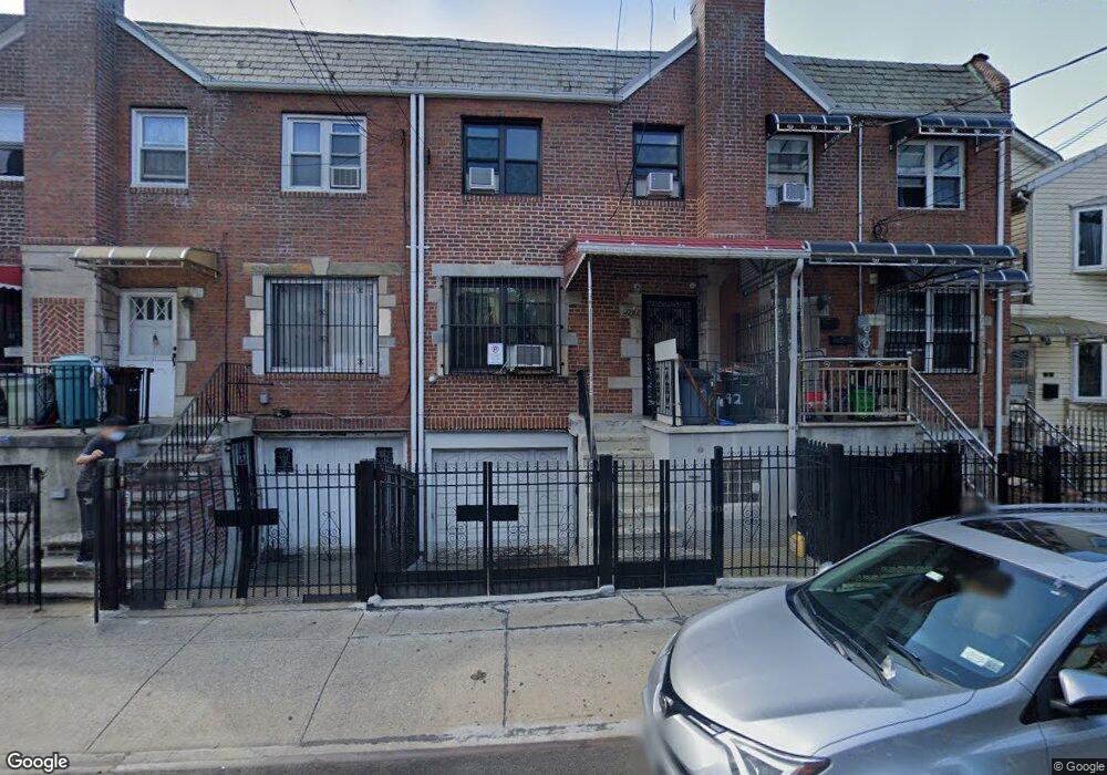 4292 Hampton St, Elmhurst, NY 11373 - photo 1