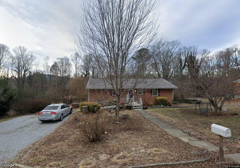 125 Wynnbrook Dr, Hendersonville, NC 28792 - photo 1