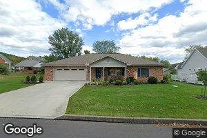 75 Locust St, New Bloomfield, PA 17068