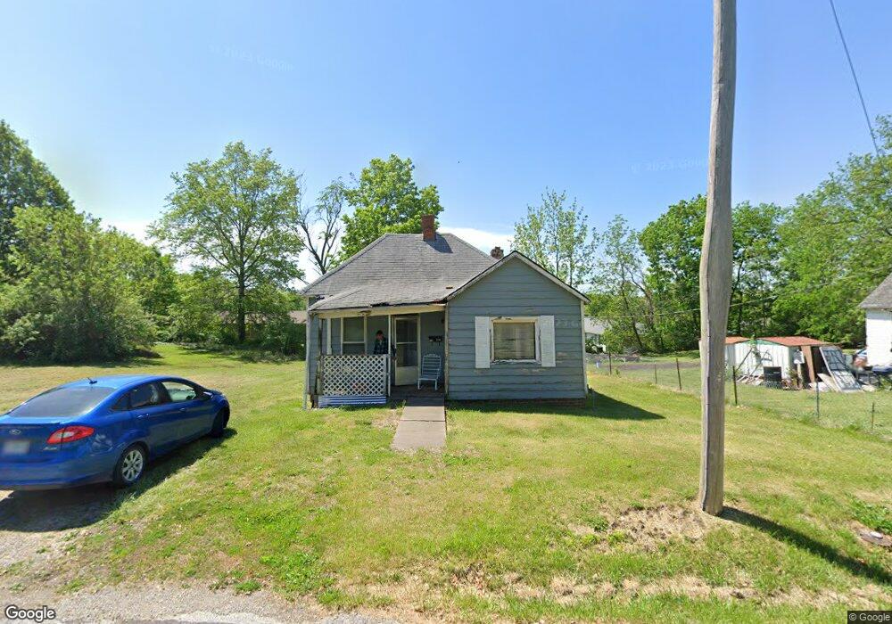 1018 W End Place, Moberly, MO 65270 - photo 1