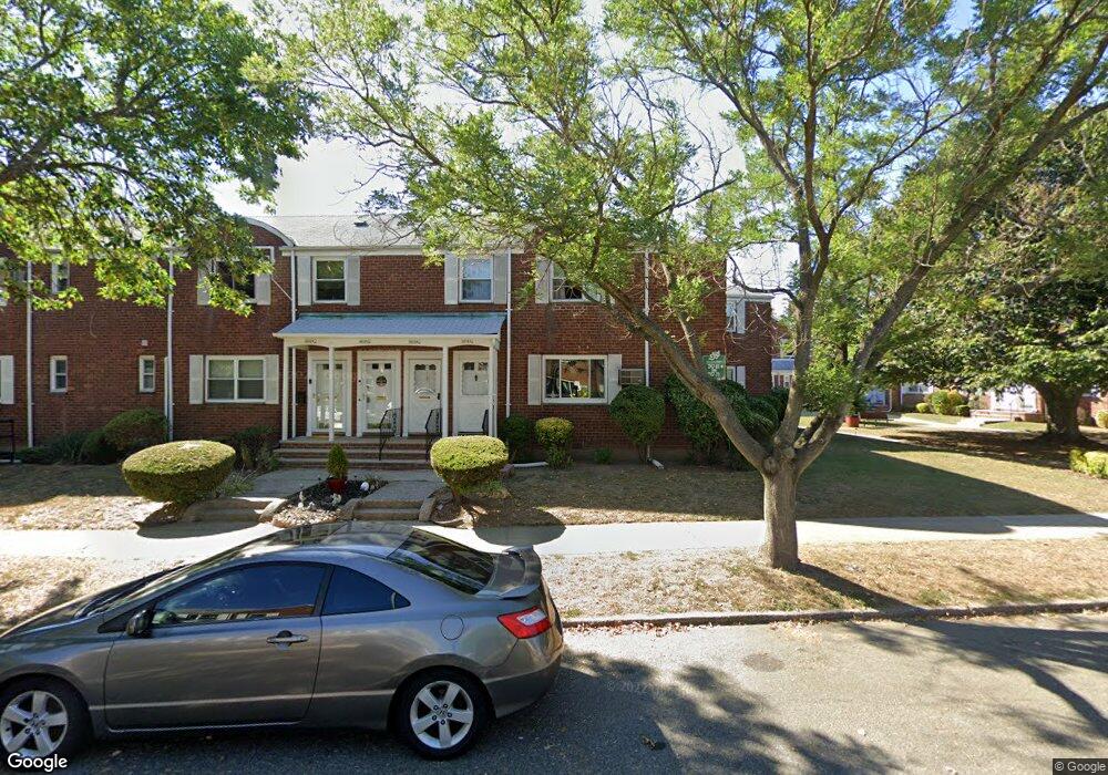 247-63 77th Crescent unit B, Bellerose, NY 11426 - photo 1