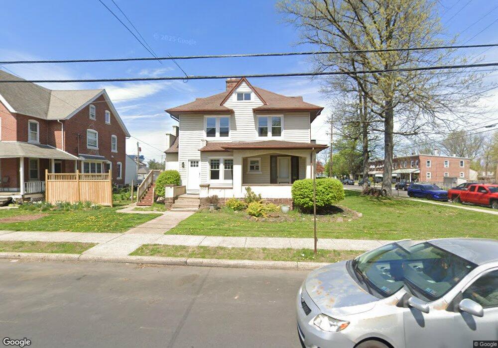 534 Walnut St, Lansdale, PA 19446 - photo 1