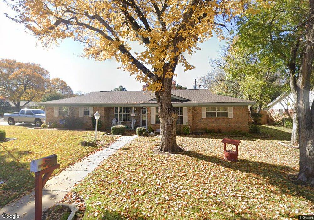 401 Sheppard Ct, Hurst, TX 76053 - photo 1