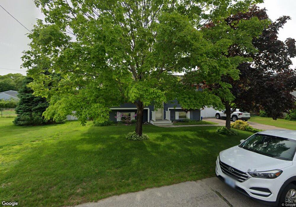 26 Miner St, Westerly, RI 02891 - photo 1