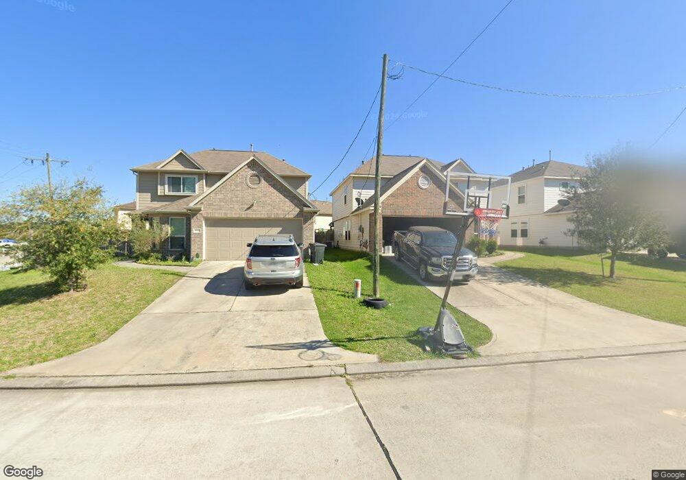 16723 Warbler Dr, Conroe, TX 77385 - photo 1