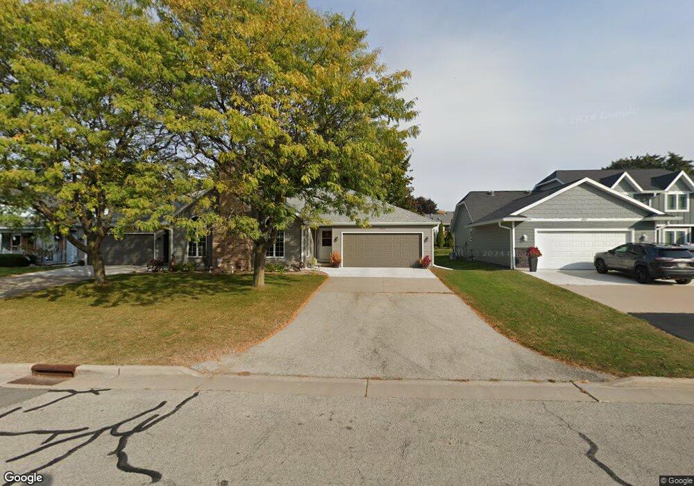 2920 W Big Bend Dr, Appleton, WI 54914 - photo 1