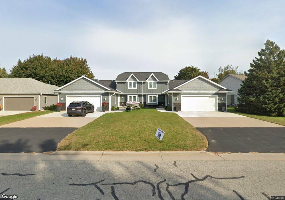 2910 W Big Bend Dr, Appleton, WI 54914 - photo 1