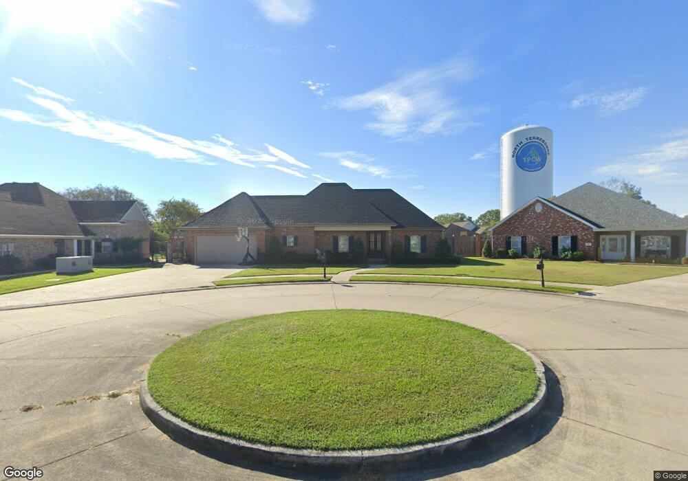 13 Cambridge Cir, Houma, LA 70364 - photo 1