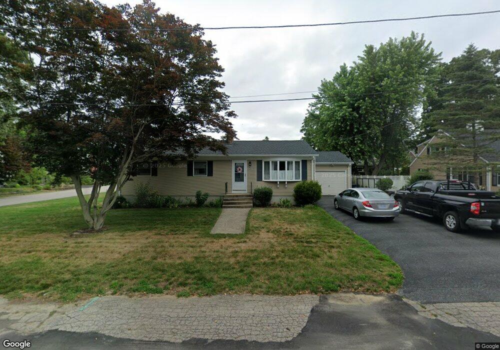 90 Putnam St, Warwick, RI 02888 - photo 1