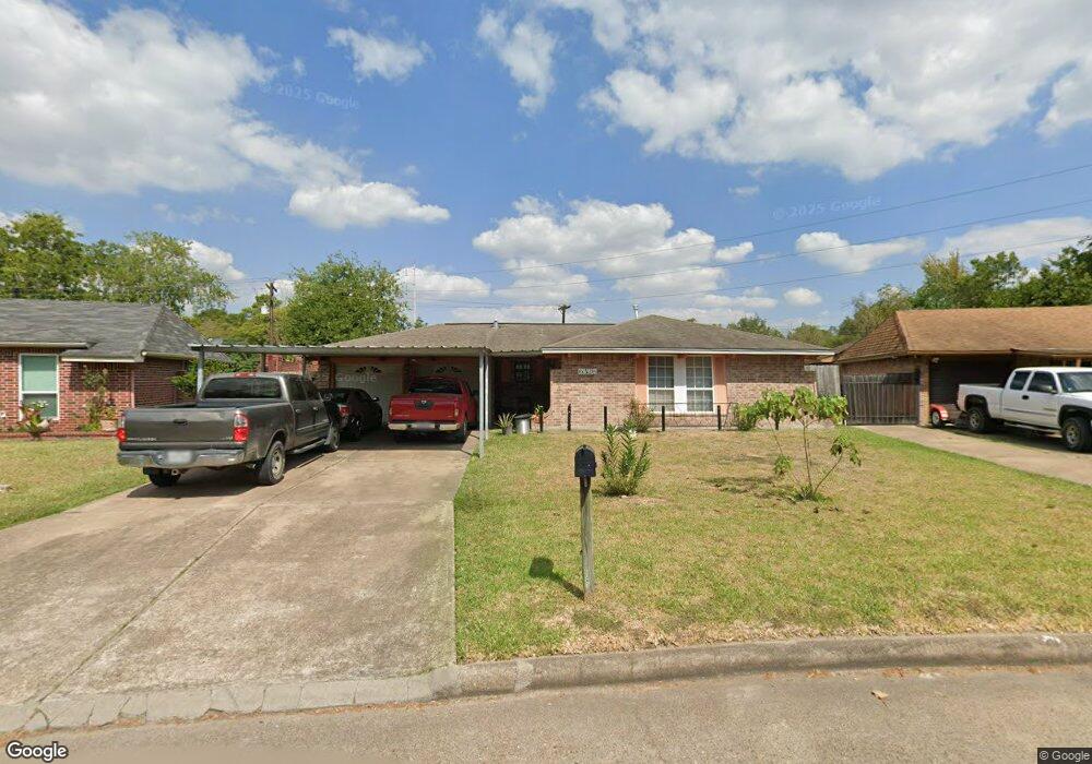 6326 French Chateau Dr, Houston, TX 77088 - photo 1