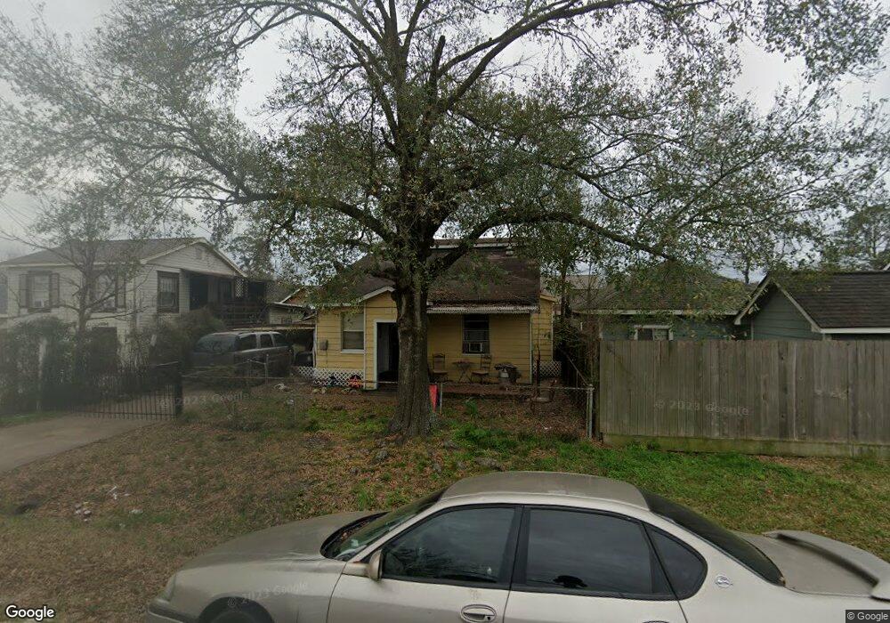 512 Apache St, Houston, TX 77022 - photo 1