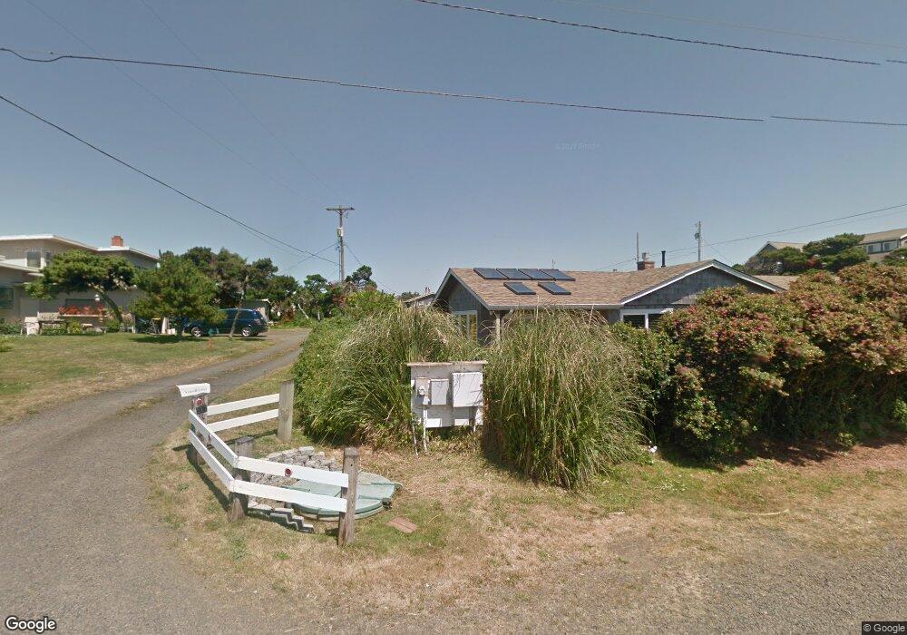 531 SW Minnie St, Newport, OR 97365 - photo 1