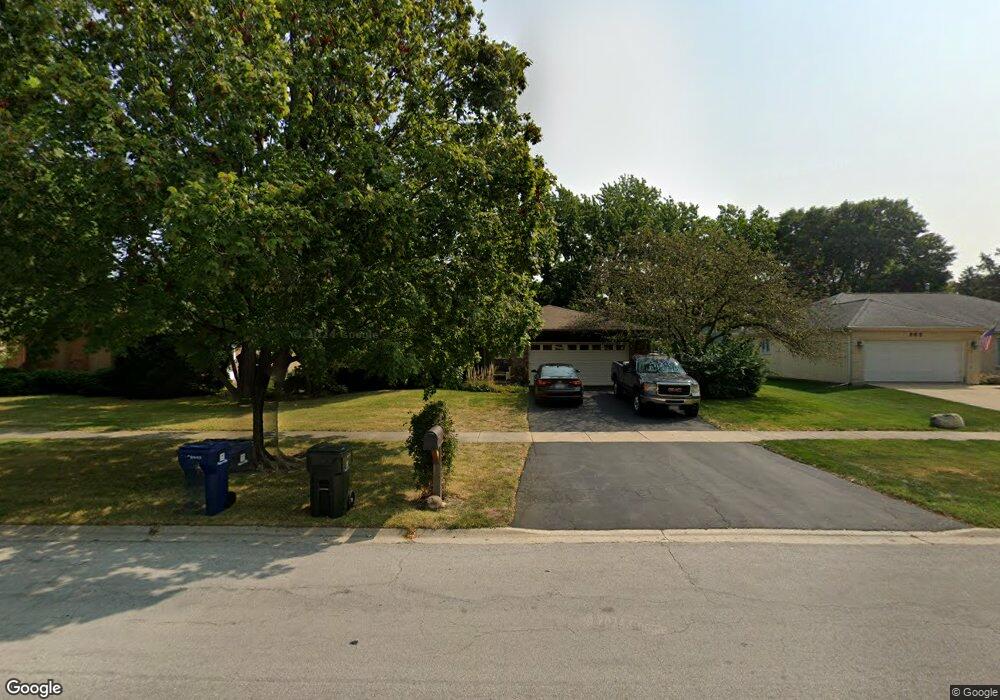 864 S Plainfield Naperville Rd, Naperville, IL 60540 - photo 1