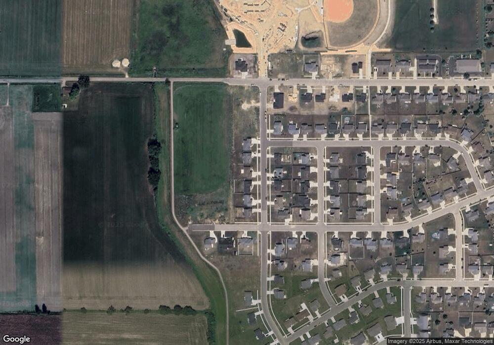 355 S 7th St, Evansville, WI 53536 - photo 1