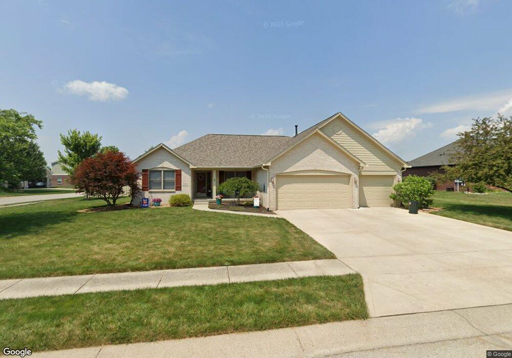 2110 Saunders Field Dr, Avon, IN 46123 - photo 1